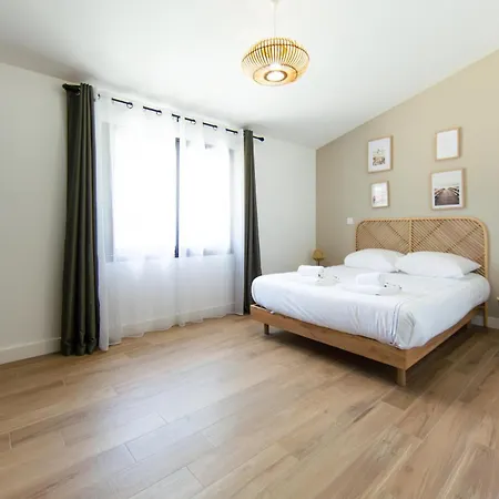 Javal A Avec Piscine Chauffee Du 0105 Au 1510