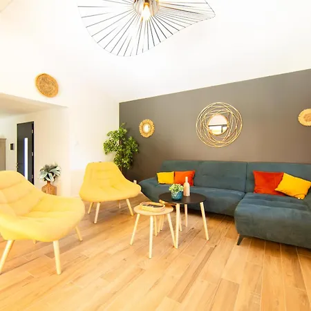 Javal A Pour 8 Personnes Villa *